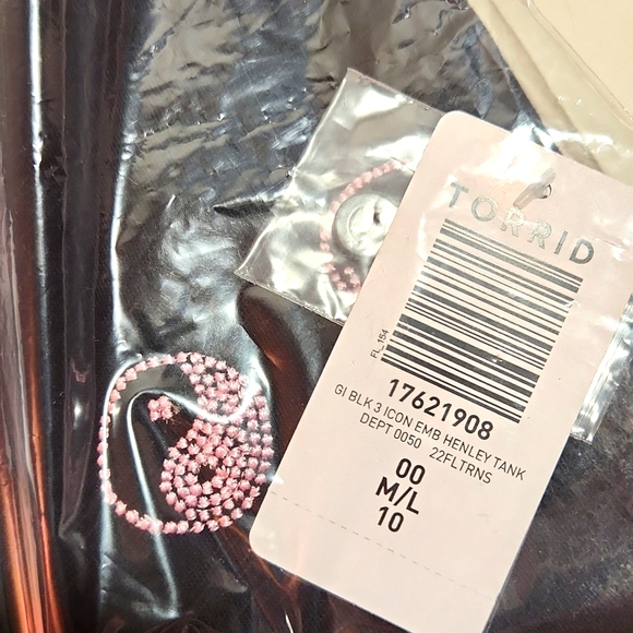 ❤️NWT VINTAGE TORRID TANK YIN YANG SKULL PRINT HENLEY TANK MEDIUM - Picture 9 of 11